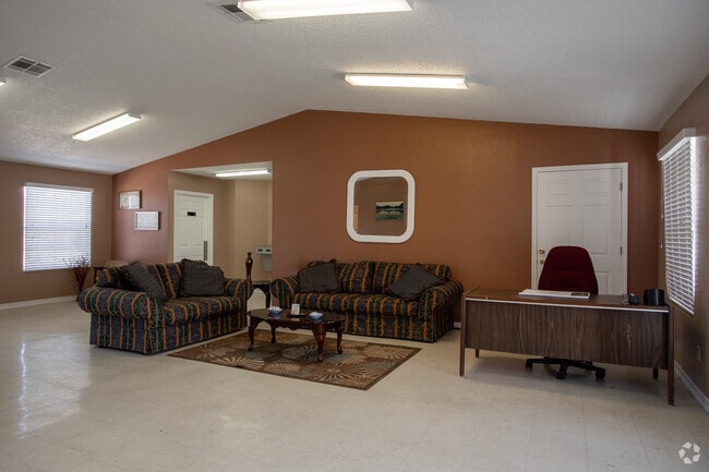 Casa club - Western Crosby Apartments