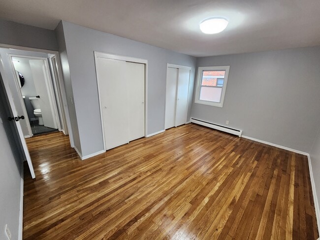 Building Photo - 725 Scotland Rd