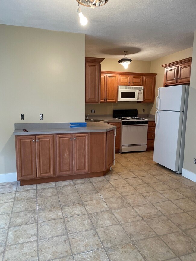 87 Pond St Unit 2