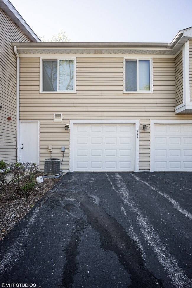 Photo - 411 Stevenson Pl