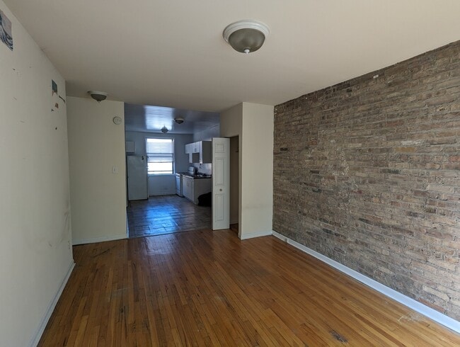 Photo - 2334.5 N Spaulding Ave Unit 3B