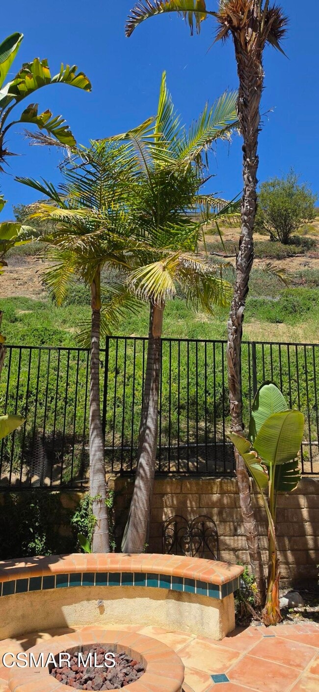 Photo - 3035 Hollycrest Ave