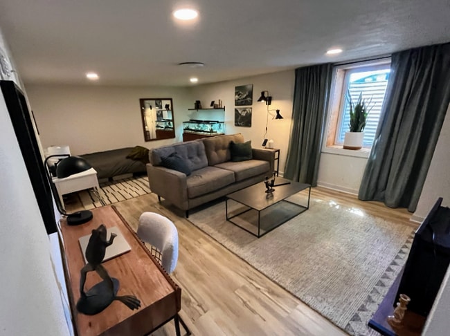 Photo - 2104-2106 E 58th St Unidad 2106