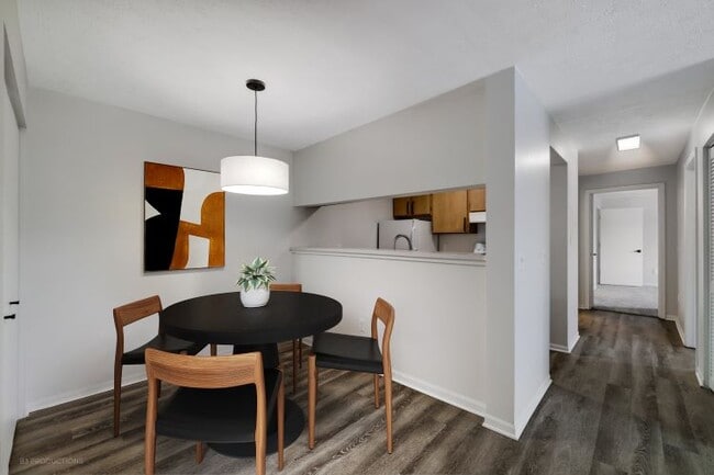 Photo - Lakeview Apartments