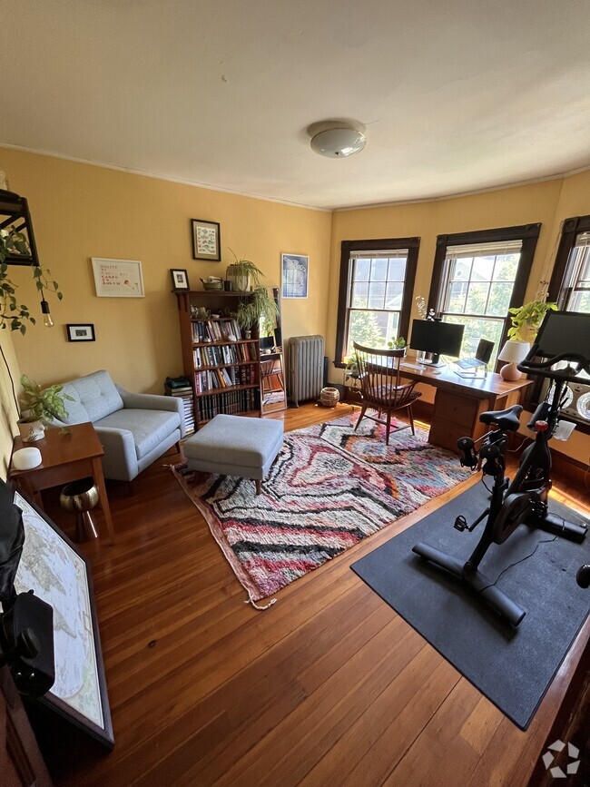 Building Photo - 3 Hammond St Unit 3 Rental