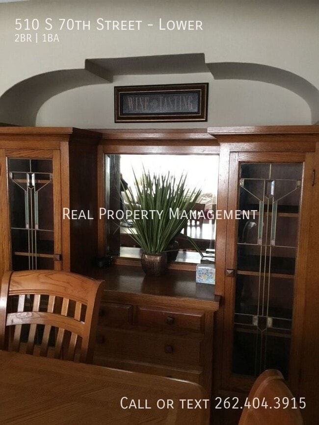 Building Photo - 510 S 70th St Unit Lower