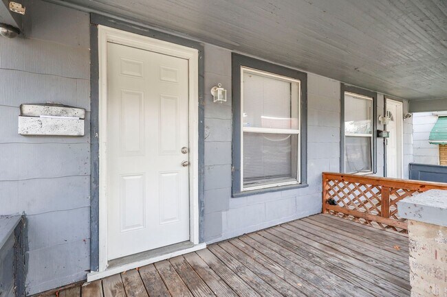 Photo - 498-500-500 N Champion Ave Unit 500