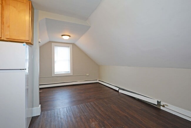 Photo - Updated Studio Unit - Available Now! Unit 8