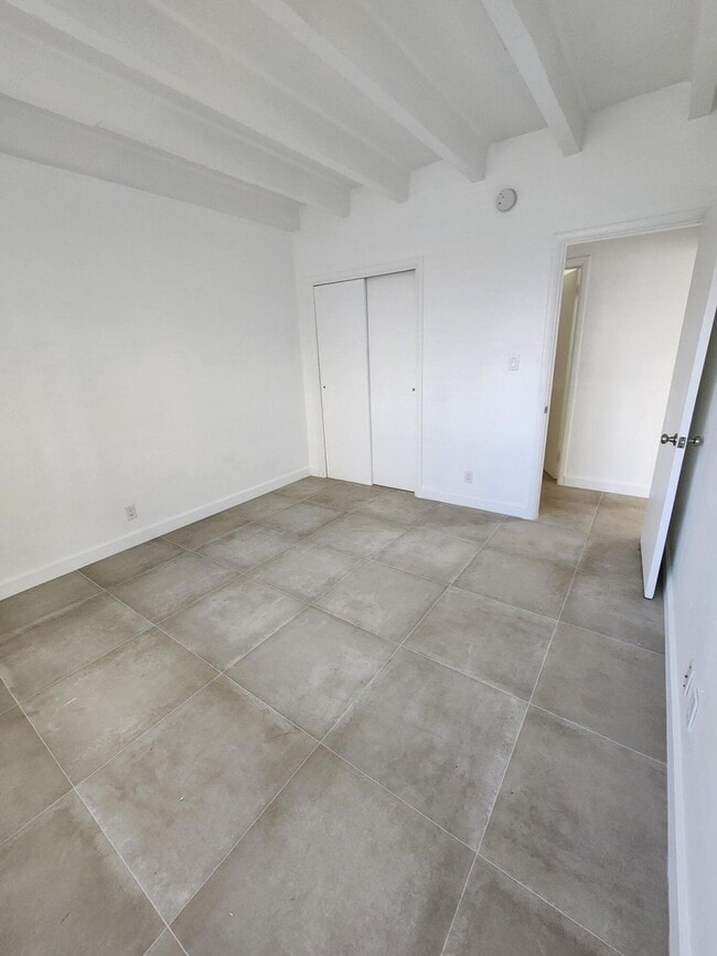 Photo - 100 Cascade Ln Unit 5