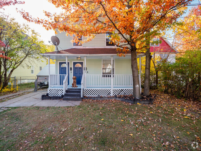 Building Photo - 1588 Lakewood Ave Rental