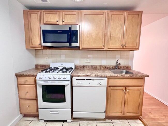 Photo - Spacious 1 BR w/ Private Entrance & Renova... Unit #B