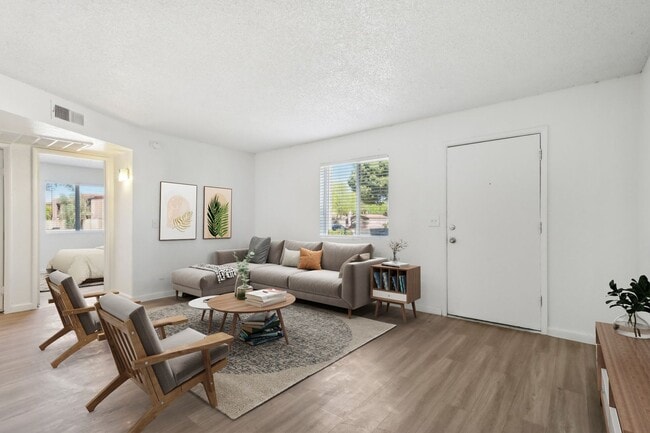 Photo - Two | Five Greenway Apartments