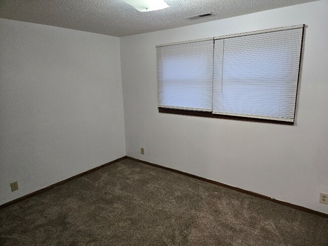 Photo - 707 Bluff St Unidad 3