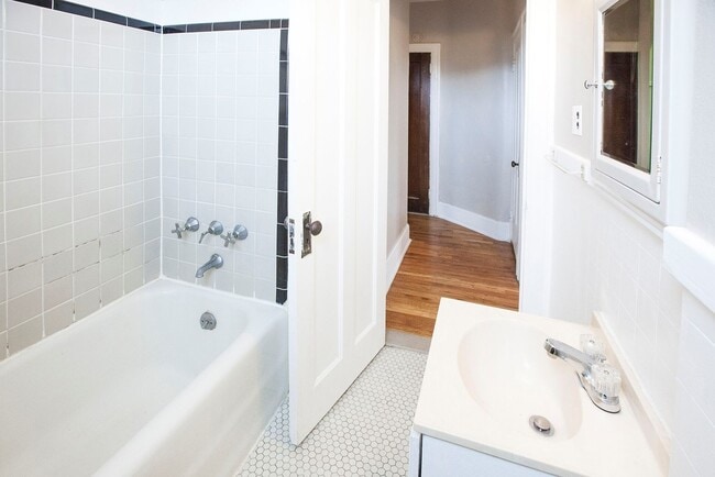 Photo - Wabash Flats