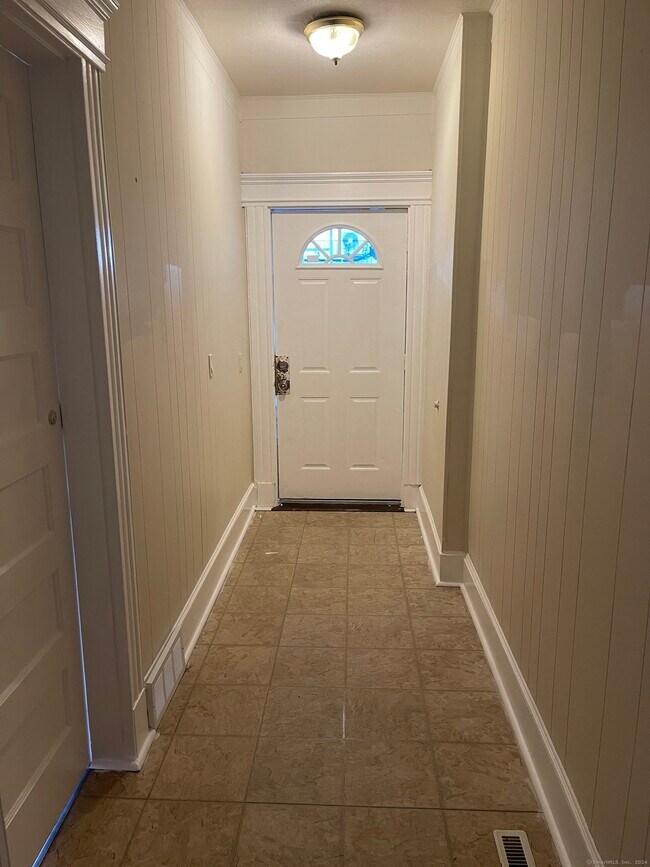 9 Maltby Pl Apartment New Haven, CT