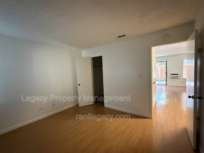 Photo - 2125 Northwood Cir Unit D