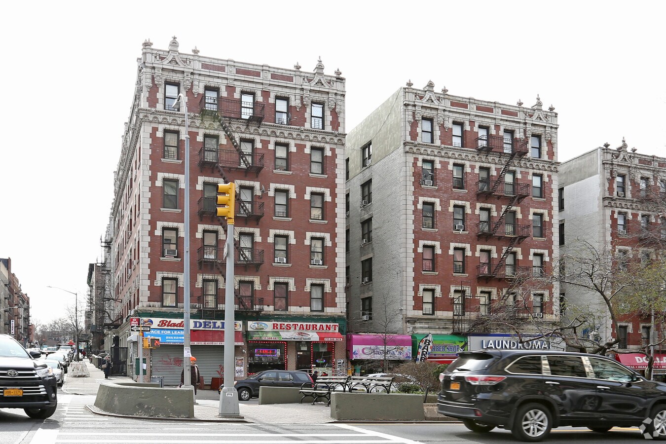Building Photo - 3850-3858 Broadway Apartments