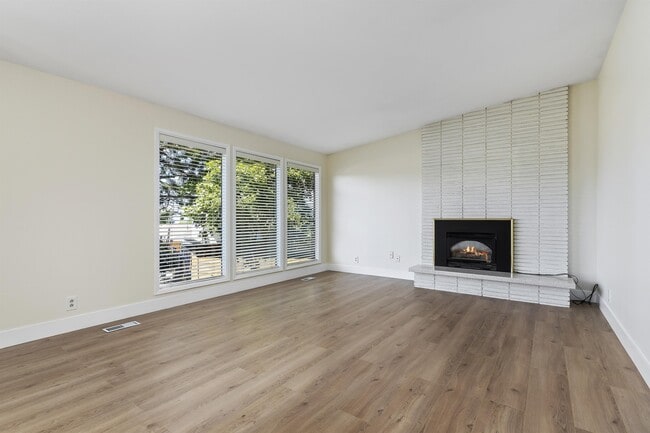 Photo - 7841 Da Vinci Dr