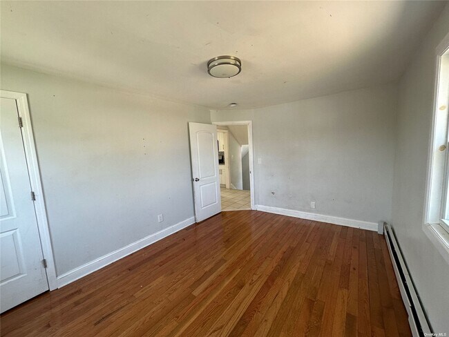 Photo - 27 Gladys Ave