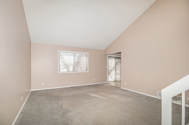 Photo - 1995 Monday Dr