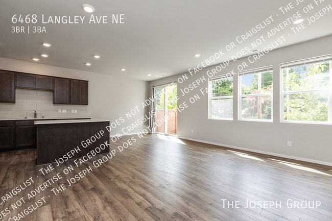 Photo - 6468 Langley Ave NE