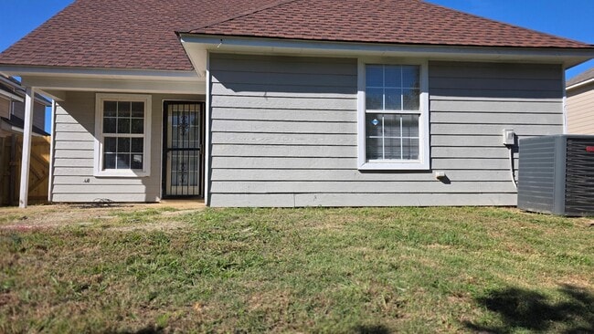 Photo - 4686 Royal View Dr