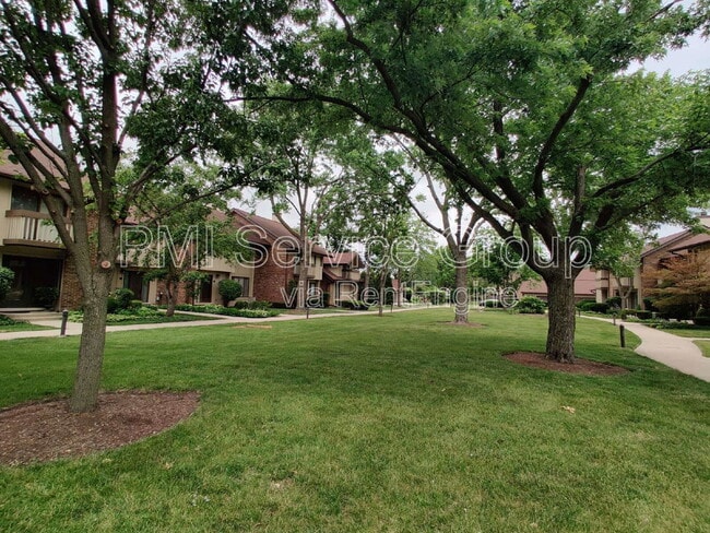Photo - 21 Kyle Ct Townhome