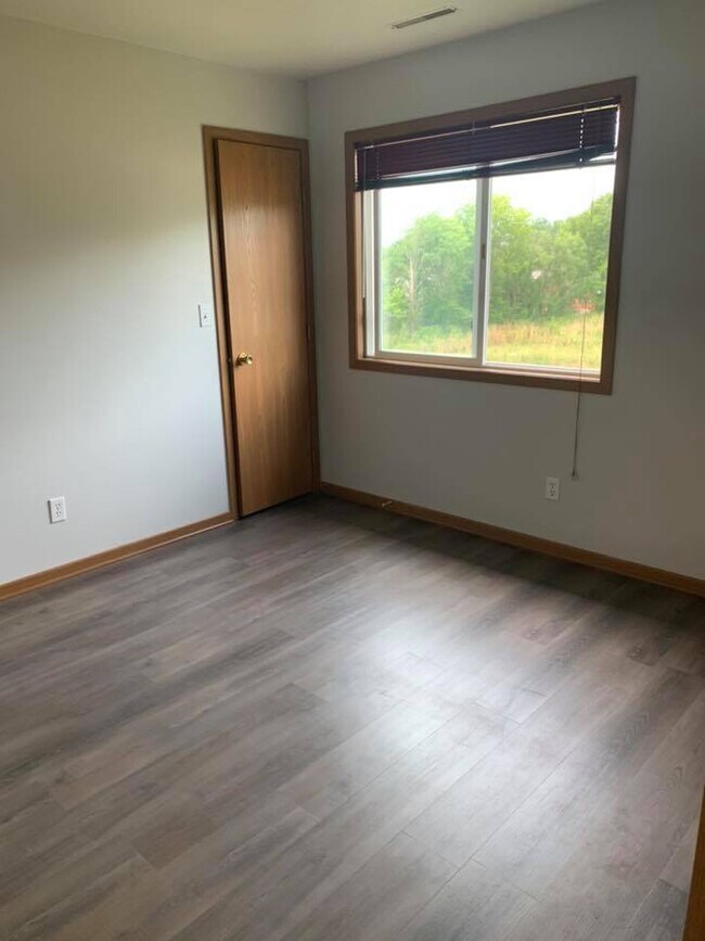 Photo - 320 S 4th St Unit 3