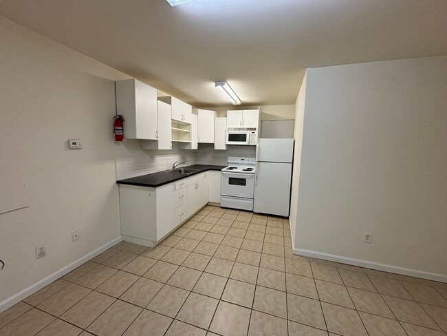 Photo - 1535 W Norris St Apartment Unit 2
