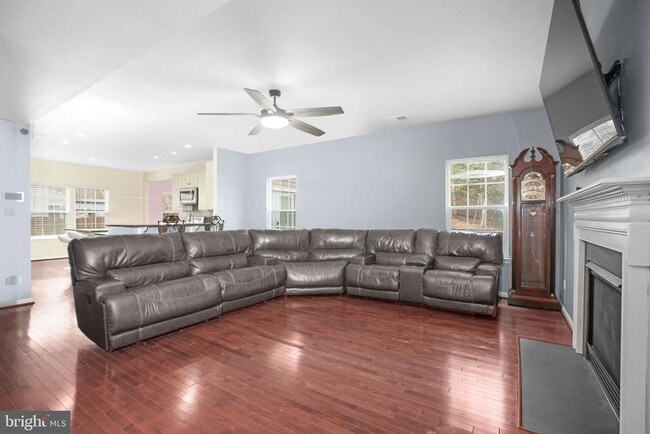 Photo - 71 Bismark Dr