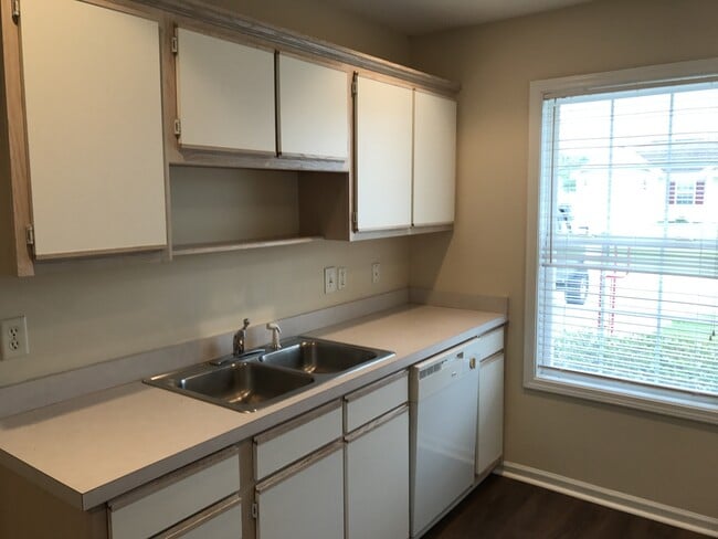 Photo - Pet Friendly 3 Bedroom, 2 Bath Home with Garage and Fenced In Back Yard!