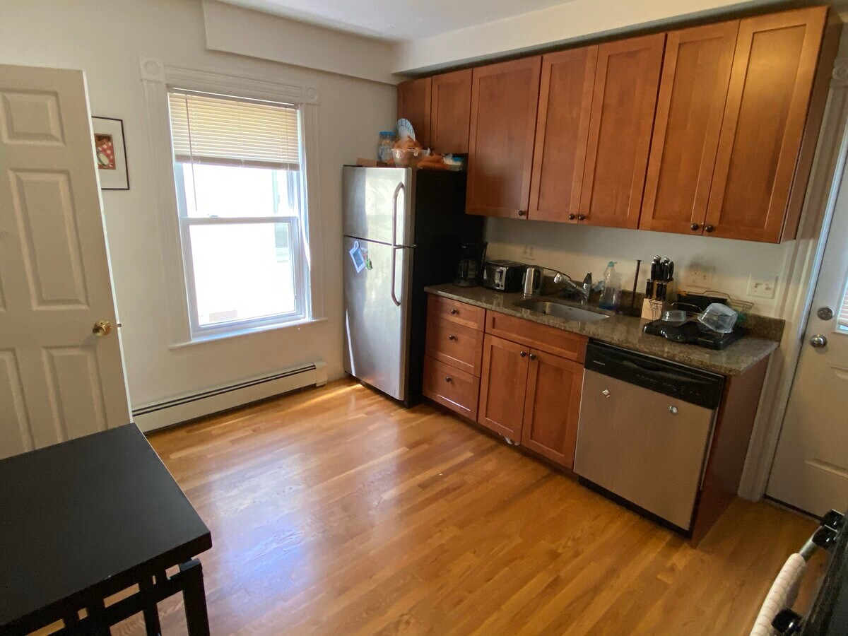 Photo - 64 Murdock St Unit 2