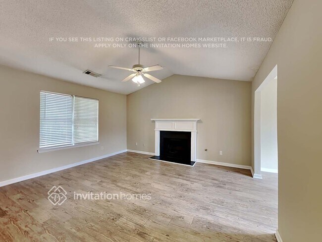 Photo - 445 Buffington Dr