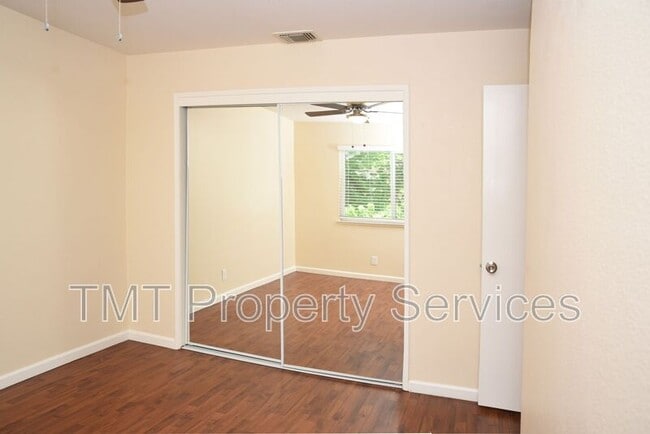 Photo - 8252 Center Pkwy