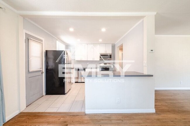New 3 bed 1 bath house in Los Angeles CA 90063