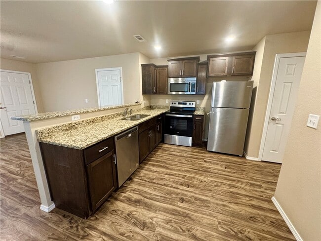 Photo - 1020 Clearspring Ct