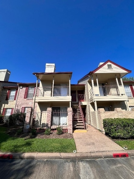 Building Photo - 2120 El Paseo St Unit 1912