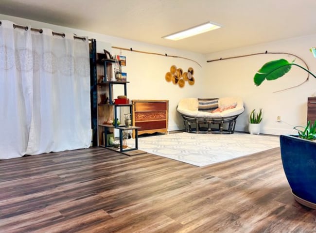 Photo - 143 E Riviera Dr