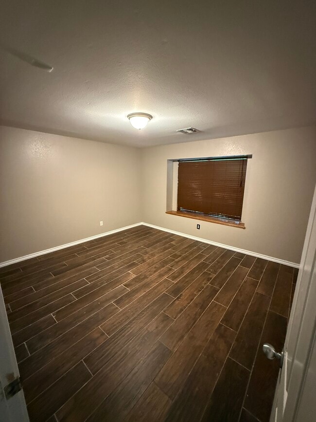 Photo - 15920 Korie Dr
