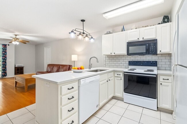 Photo - 324 N Ross St