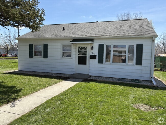 Building Photo - 1305 W Jackson St Rental