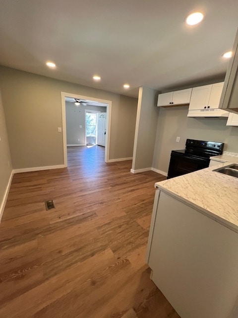 Photo - 328 Woodview Ave