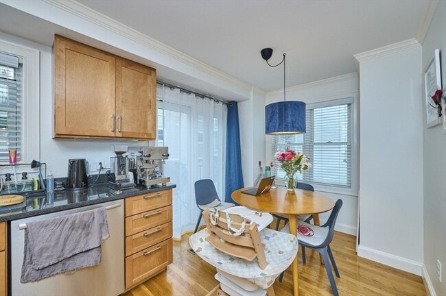 Photo - 99 Bolton St