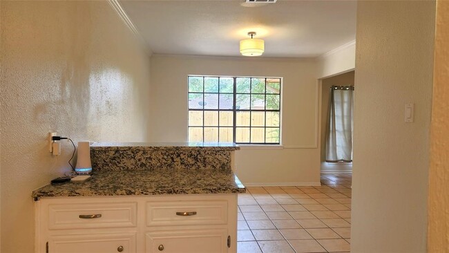 Photo - 2702 Foliage Green Dr