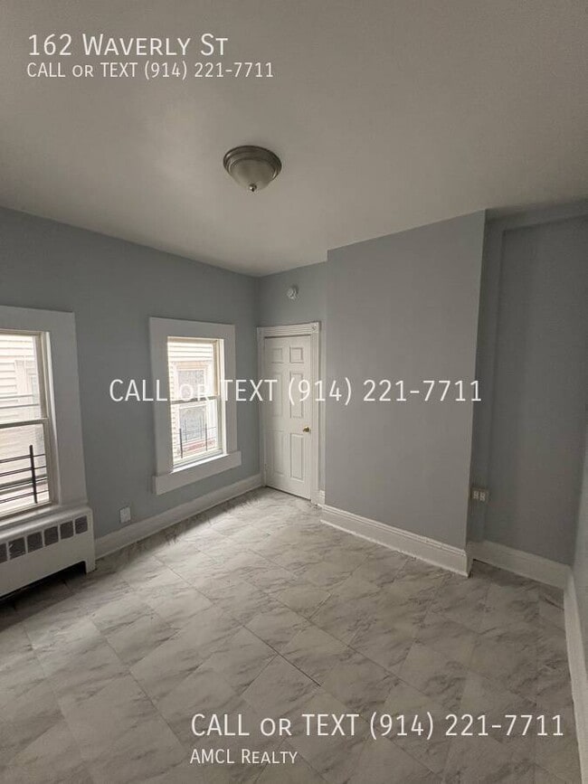 162 Waverly St