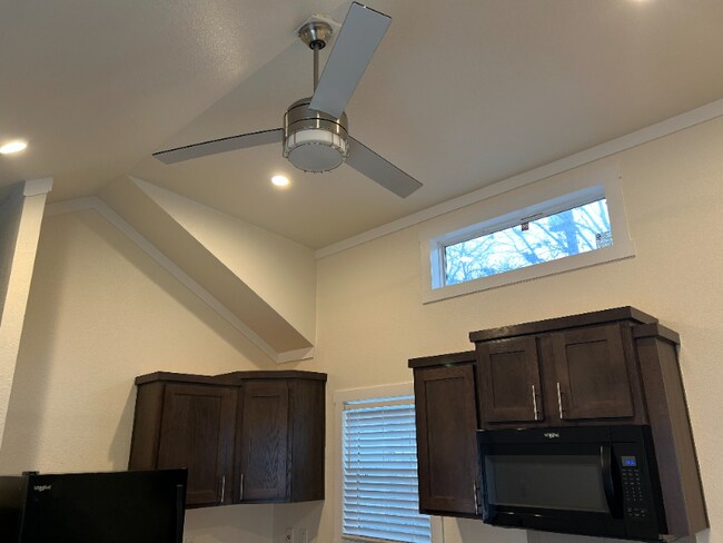 Photo - 5215 Crestway Rd