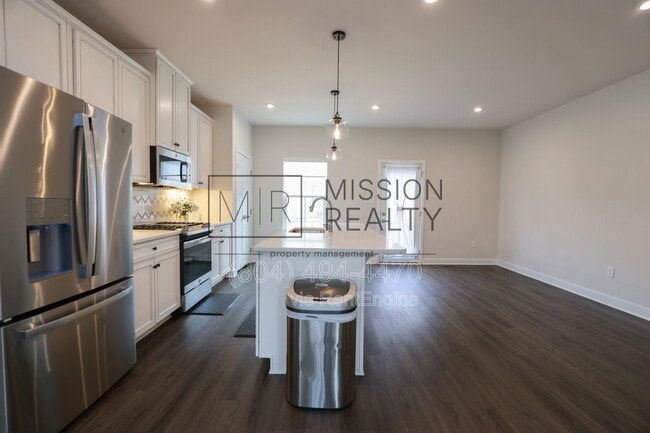 Photo - 2100 Tobacco Mill St