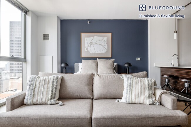 Photo - 201 N Garland Ct Unit FL33-ID958