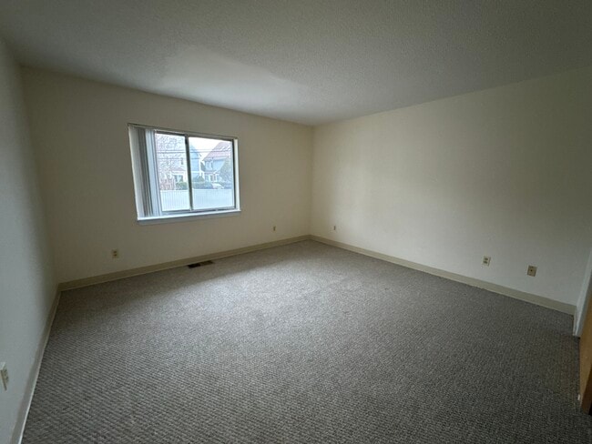 Photo - 148 North Beacon St Unit 3