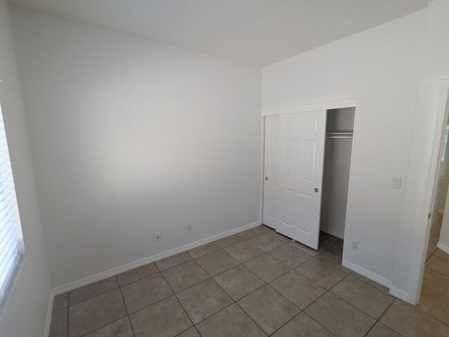 Photo - Beautiful 5 Bedroom Summerlin Home with Loft, Balcony & Mountain Views